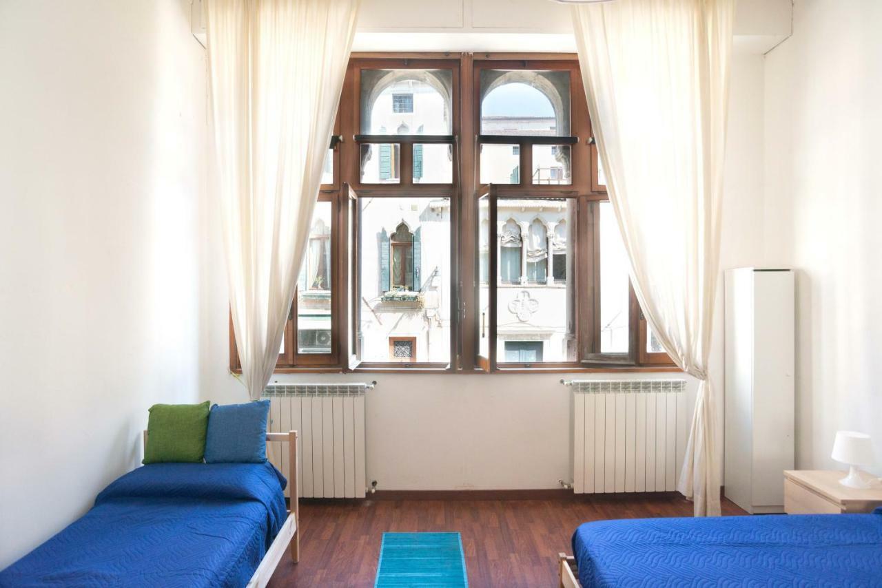 Venice In The House Экстерьер фото
